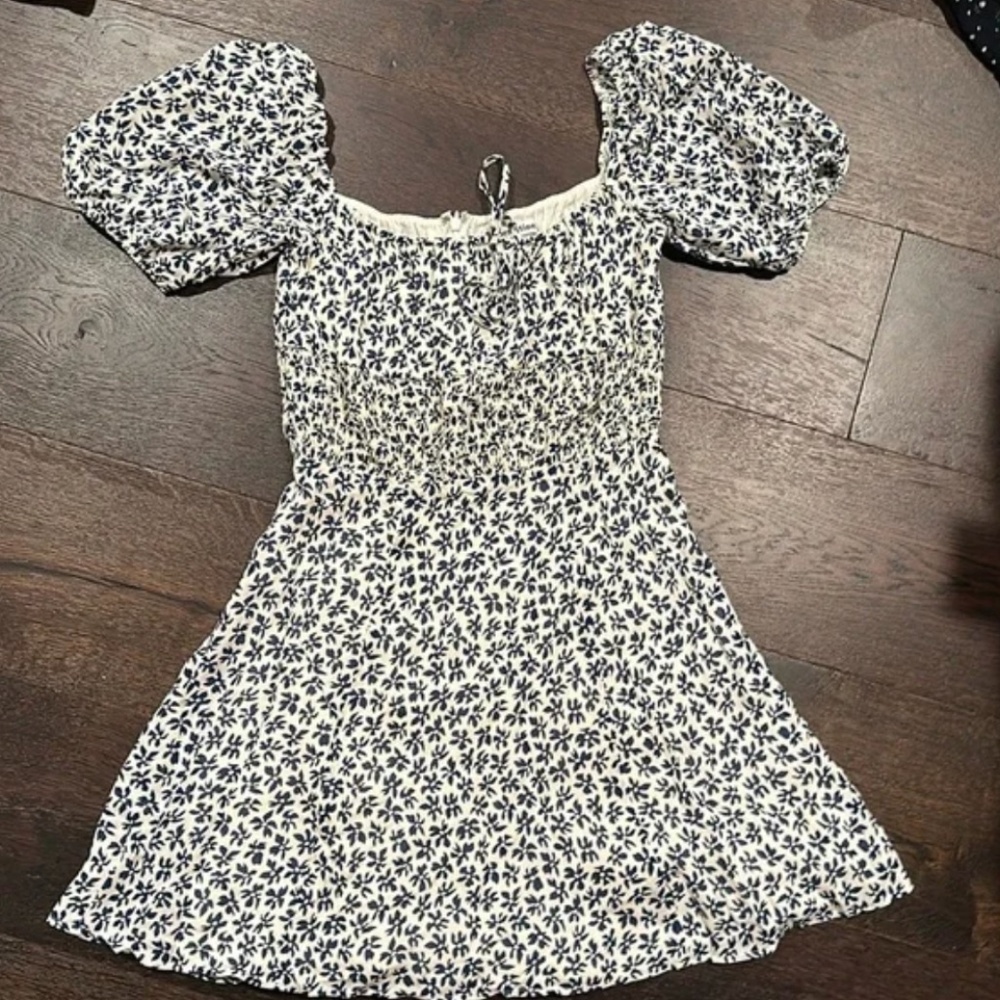 Blue and White Floral Reformation Puff Sleeve Jo Mini Dress